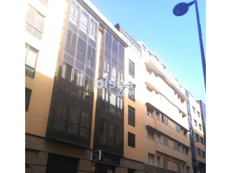 Piso en venta en Calle de Elías Serra Ràfols en Vistabella por 235,000