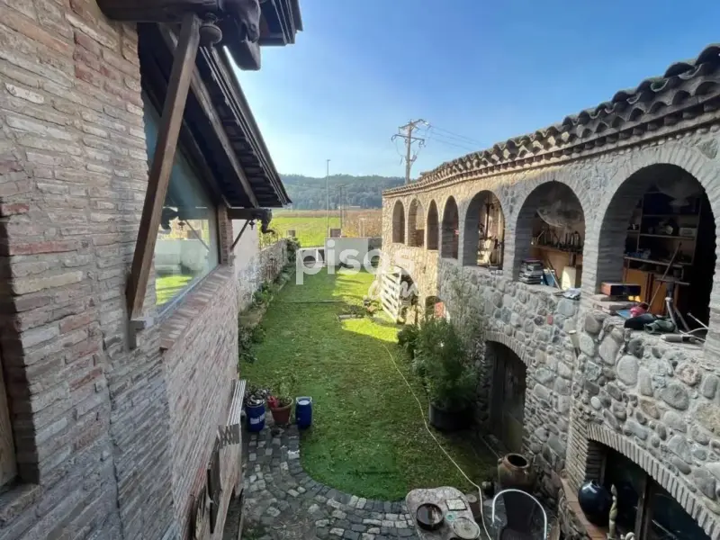 Casa rústica en venta en Bescanó