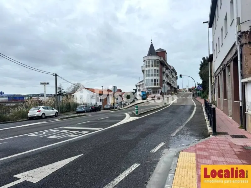 Local comercial en Peñacastillo-Nueva Montaña