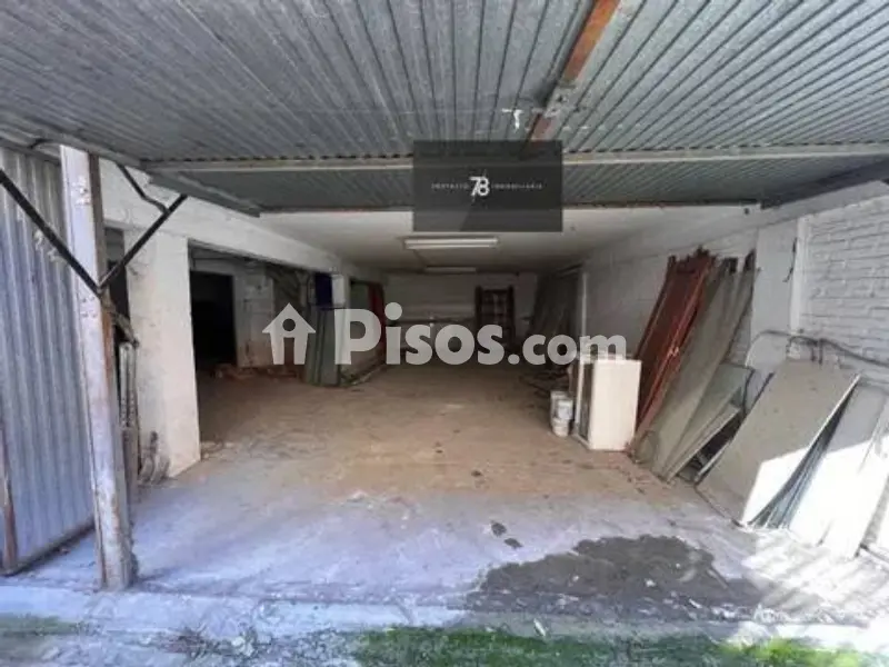 Local comercial en calle de Mariano Castillo — foto 1