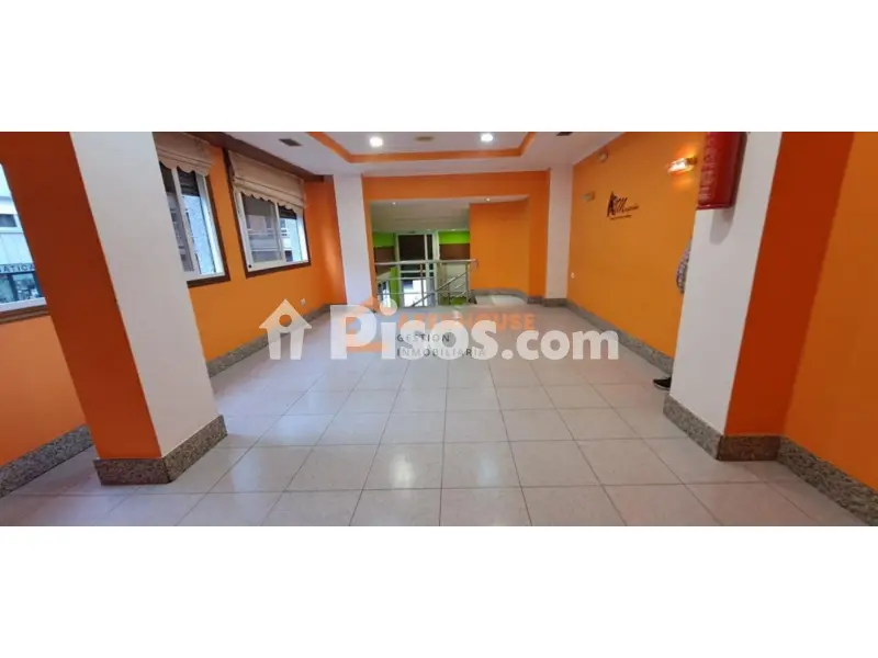 Local comercial en Carballiño (O)