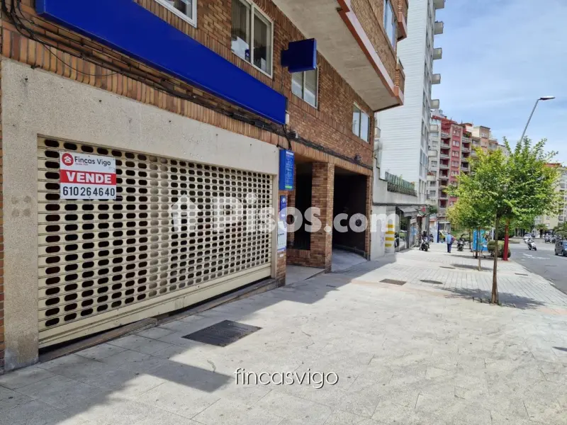 Local comercial en Avenida del Alcalde Gregorio Espino, 4