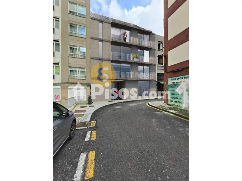 Edificio en calle de Roupeiro