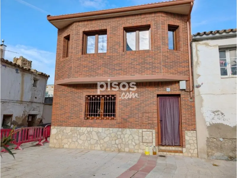 Casa adosada en El Burgo de Ebro