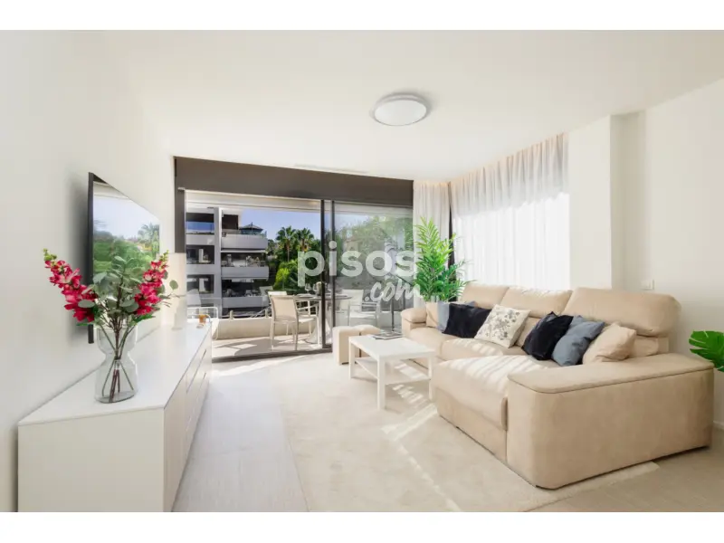 Piso 2 hab en Marbella — 2000 €/mes