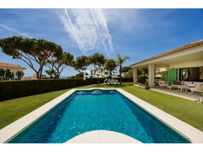 Chalet en Urbanización Calahonda-Golf-Riviera del Sol-Miraflores