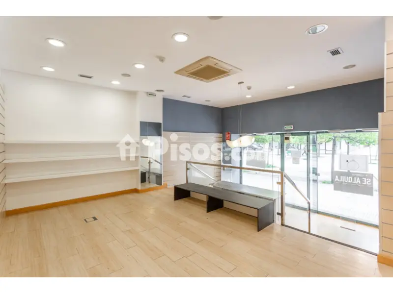 Local comercial en Ermitagaña-Mendebaldea-Etxabakoitz