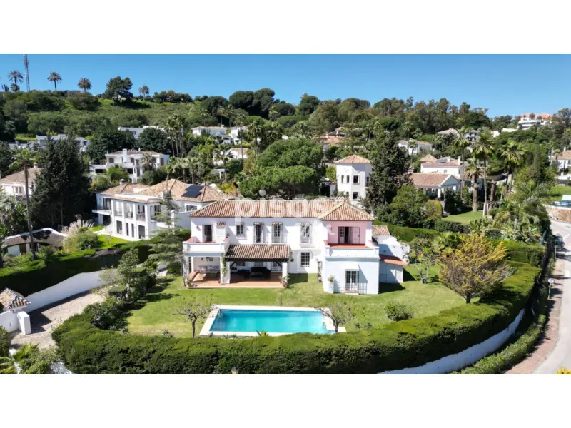 Chalet en Los Naranjos-Las Brisas