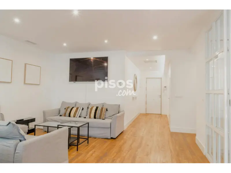 Apartamento en calle de la Corona de Aragón, 26