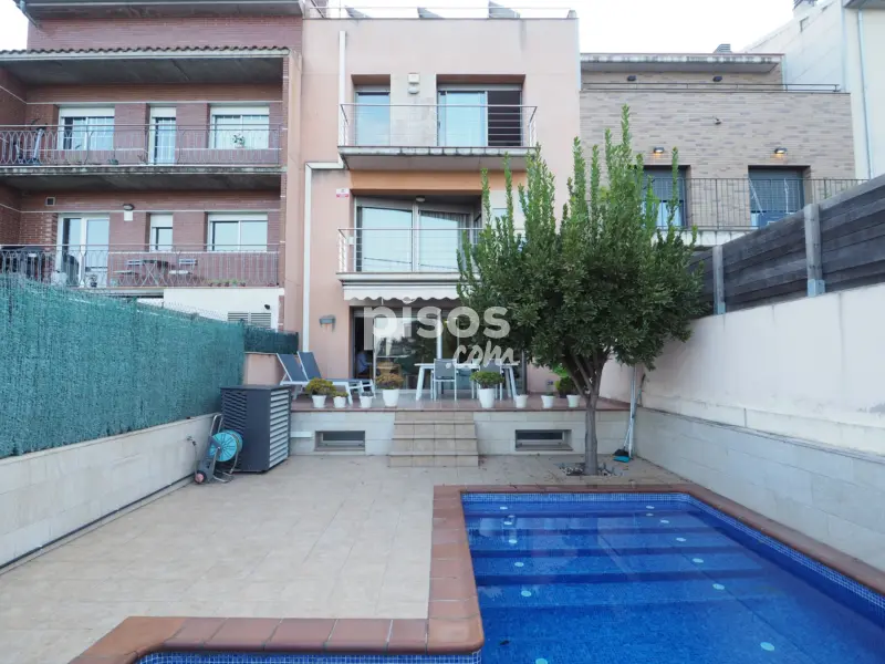 Casa adosada en Carrer de Brasil