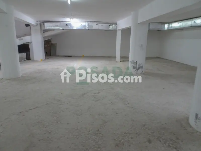 Local comercial en Avenida de Fragoso