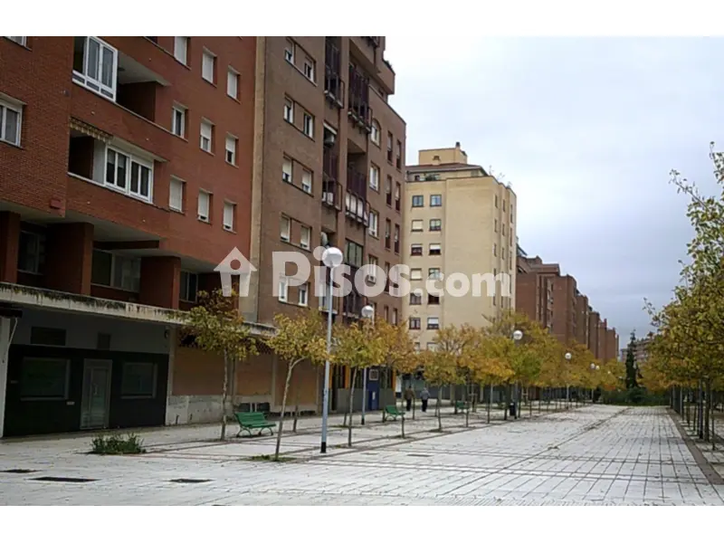 Local comercial en calle de Irunlarrea