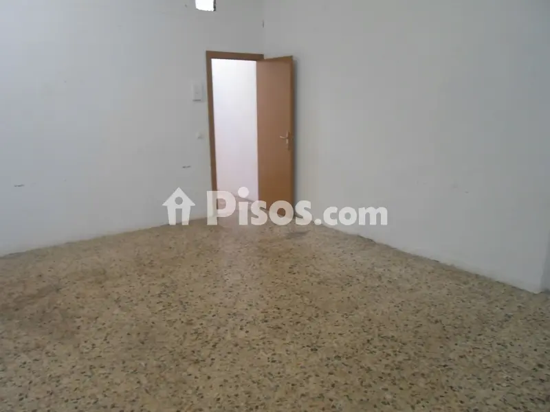 Local comercial en Alejandro San Martín Doktorearen Kalea