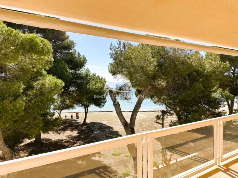 Apartamento en venta en Carrer de Gabriel Roca en Colonia de Sant Jordi ...