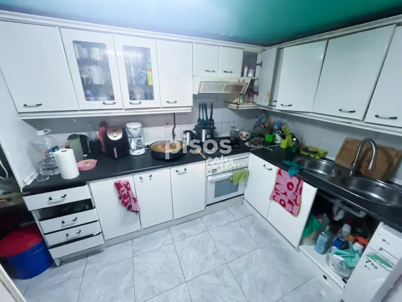 Casa adosada en calle del Hogar de Belén