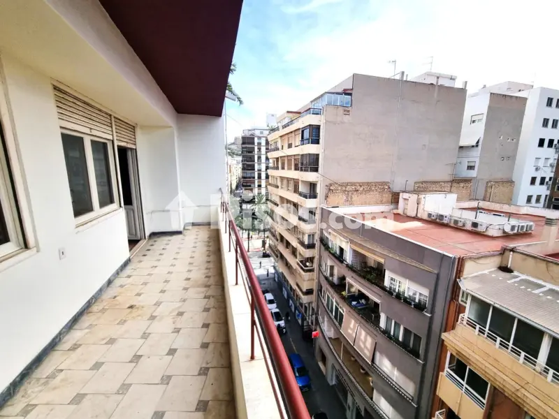 Piso en calle del Pintor Cabrera, 6