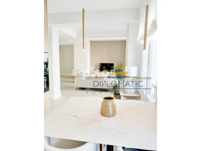 Piso en Avenida de la Reina Victoria