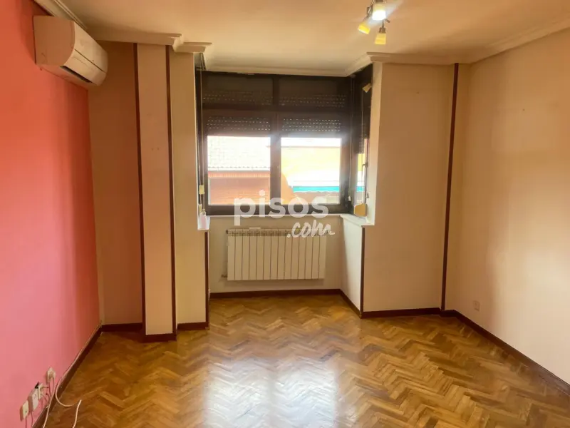 Piso en calle de Alfredo Aleix