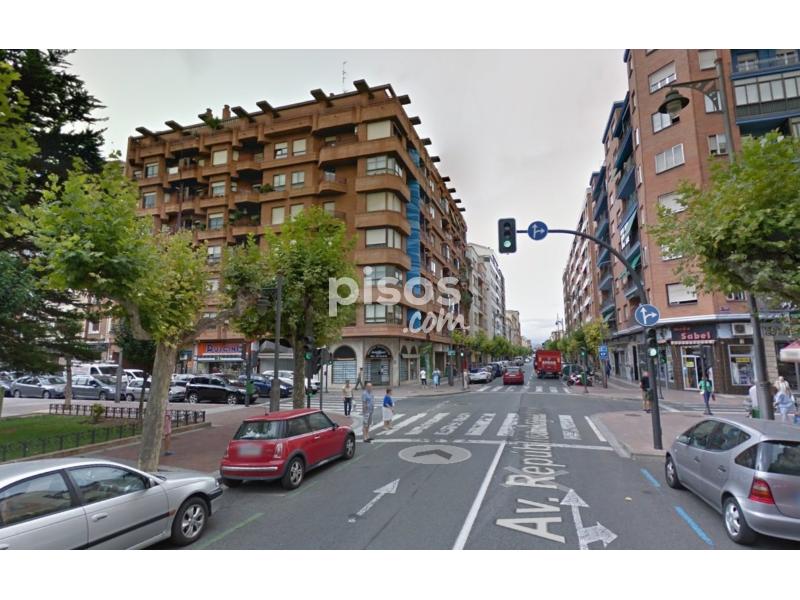 Piso en venta en Avenida de la República Argentina, cerca ...