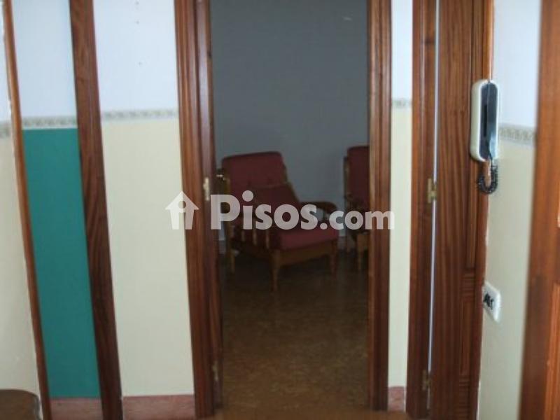 Piso en alquiler en Esteiro en Centro por 400 €/mes