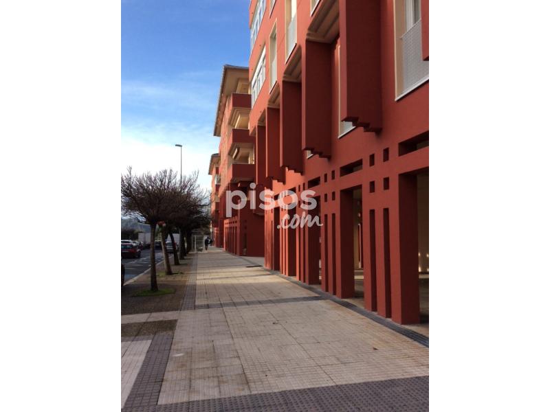 Piso en alquiler en 4Habs en Intxaurrondo por 950 €/mes