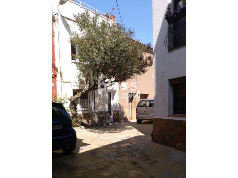 Casa adosada en venta en Calle Ignasi, nº 7 en Sant Quirze del Vallès por 275.000 Casa adosada en venta en Calle Ignasi, nº 7 en Sant Quirze del Vallès por 275.000