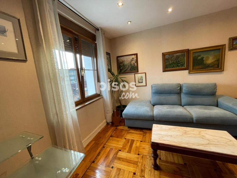 Piso en alquiler en Calle de Uría en Centro por 650 €/mes